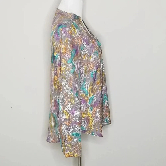 Alice & Trixie Gray Pastel Silk Snake Print Top XS - Picture 3 of 6